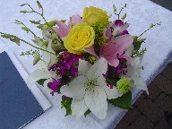 Signing table arrangement