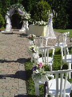 Aisle and altar arrangements