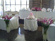 Head table arrangements