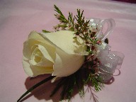 Rose, waxflowers, and sago