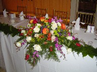 Head table arrangement
